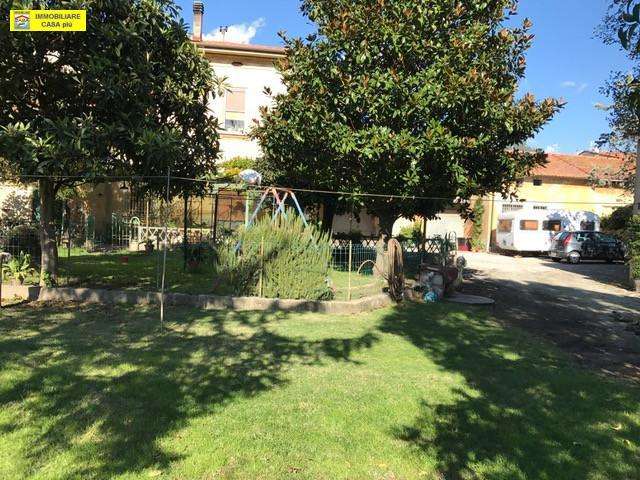 casa indipendente in vendita a Cascina in zona San Frediano a Settimo