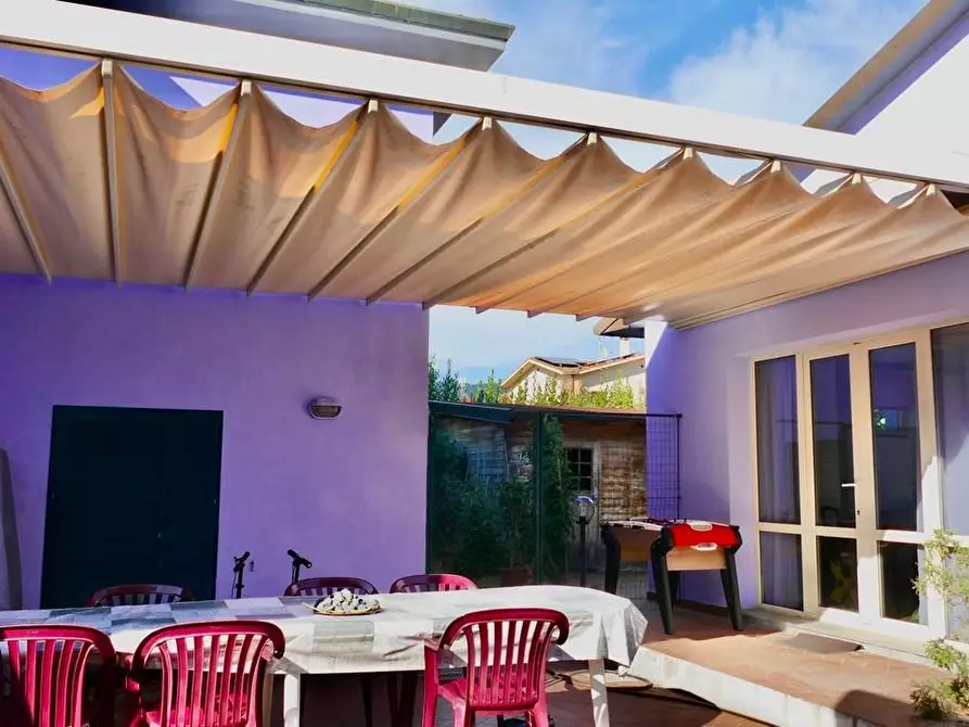 casa indipendente in vendita a Cascina in zona San Lorenzo alle Corti