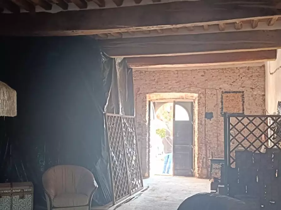 casale in vendita a Cascina