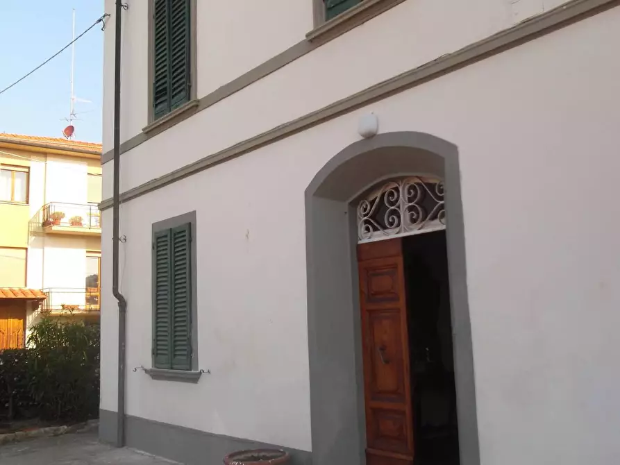 casa indipendente in vendita a Cascina