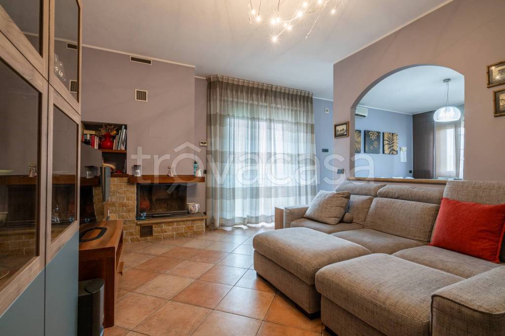 appartamento in vendita a Cascina