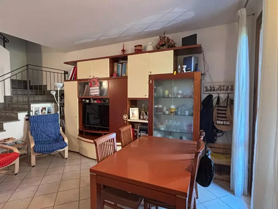 casa indipendente in vendita a Cascina in zona San Lorenzo alle Corti