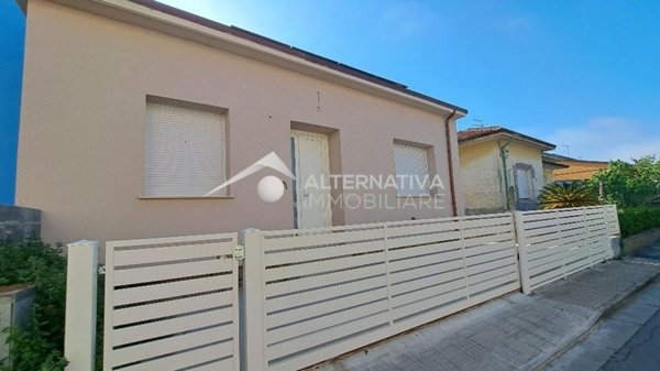 casale in vendita a Cascina in zona Casciavola
