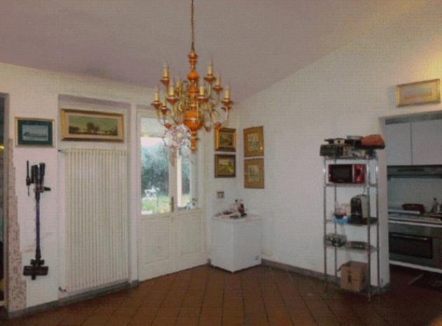 casa indipendente in vendita a Cascina