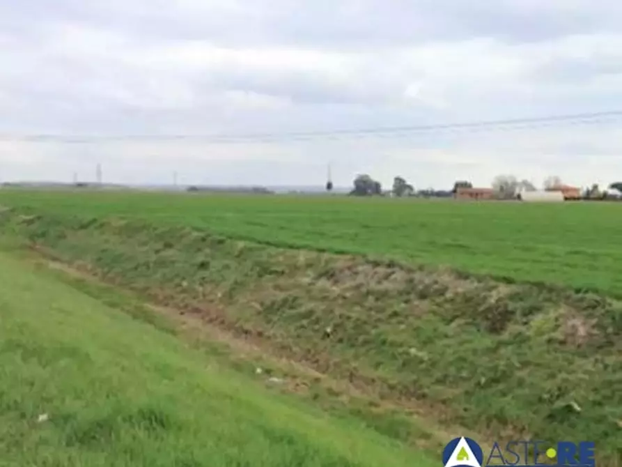 casale in vendita a Cascina