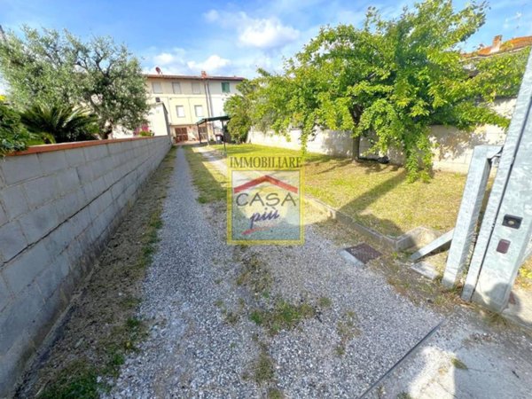 casa indipendente in vendita a Cascina in zona San Casciano