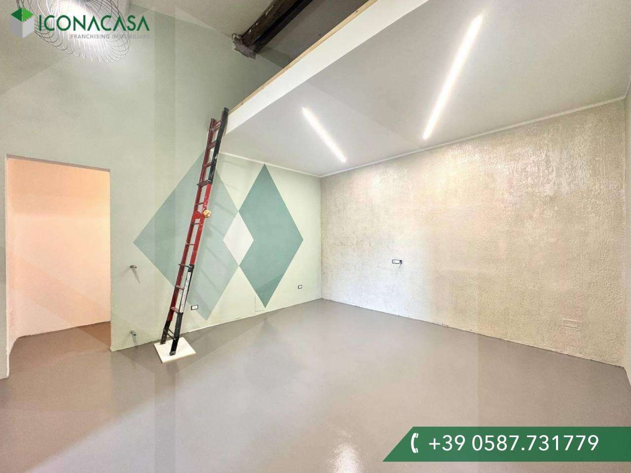 casa indipendente in vendita a Cascina