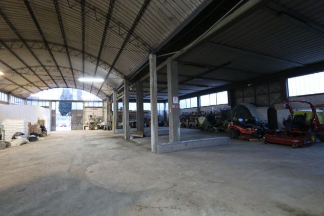 casale in vendita a Cascina in zona Navacchio