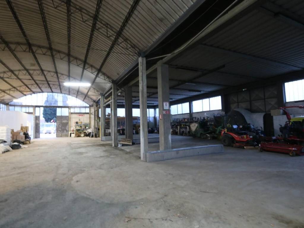 casale in vendita a Cascina in zona Navacchio