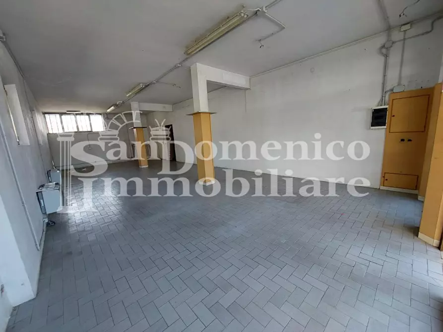casale in vendita a Cascina in zona Navacchio