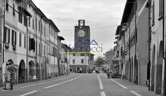 casa indipendente in vendita a Cascina