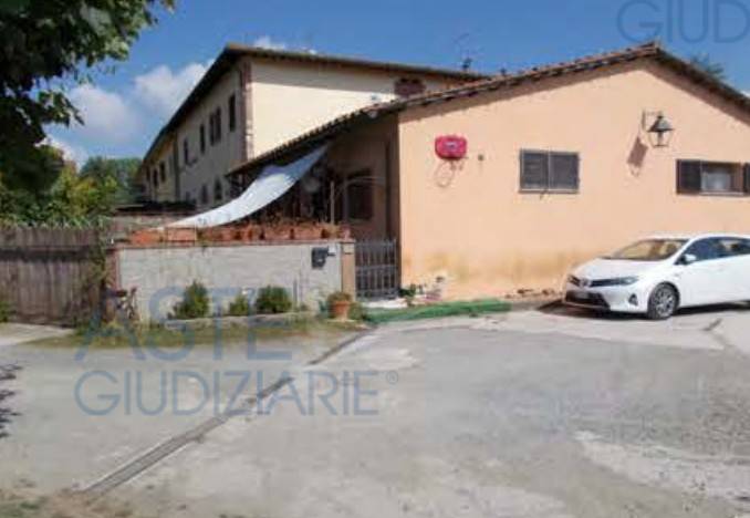 appartamento in vendita a Cascina in zona Titignano