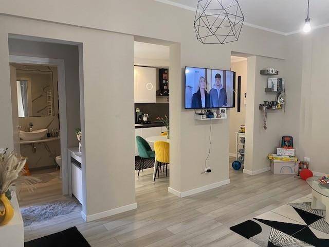 casa indipendente in vendita a Cascina