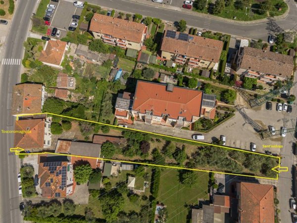 casa indipendente in vendita a Cascina