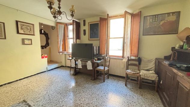 casa indipendente in vendita a Cascina