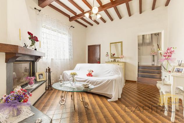 casa indipendente in vendita a Cascina in zona Navacchio
