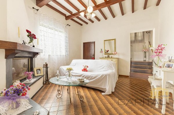 casa indipendente in vendita a Cascina in zona Navacchio