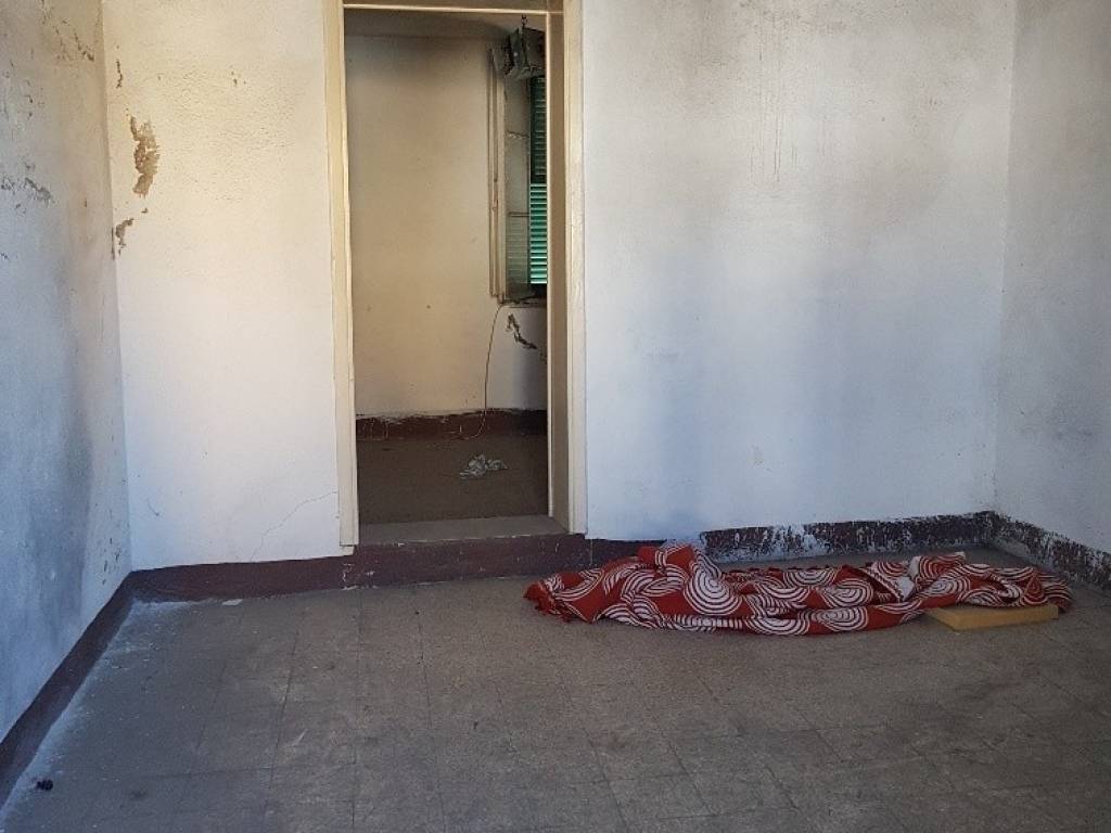 casa indipendente in vendita a Cascina in zona Navacchio