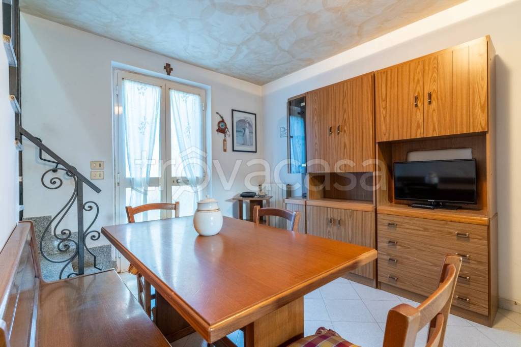 casa indipendente in vendita a Cascina in zona San Frediano a Settimo