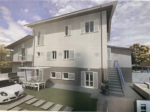 casa indipendente in vendita a Cascina