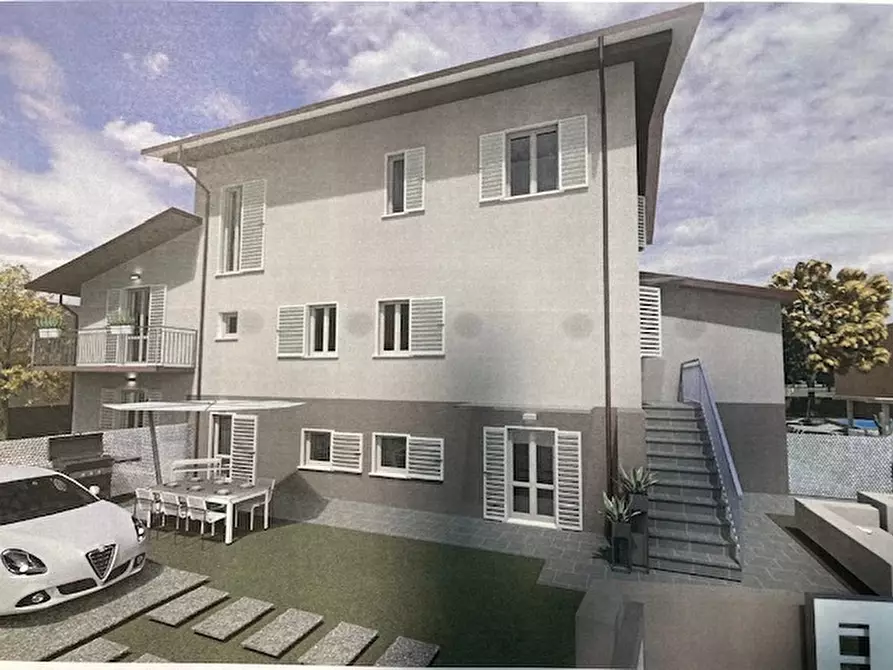 casa indipendente in vendita a Cascina