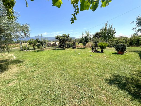 casale in vendita a Cascina in zona Navacchio