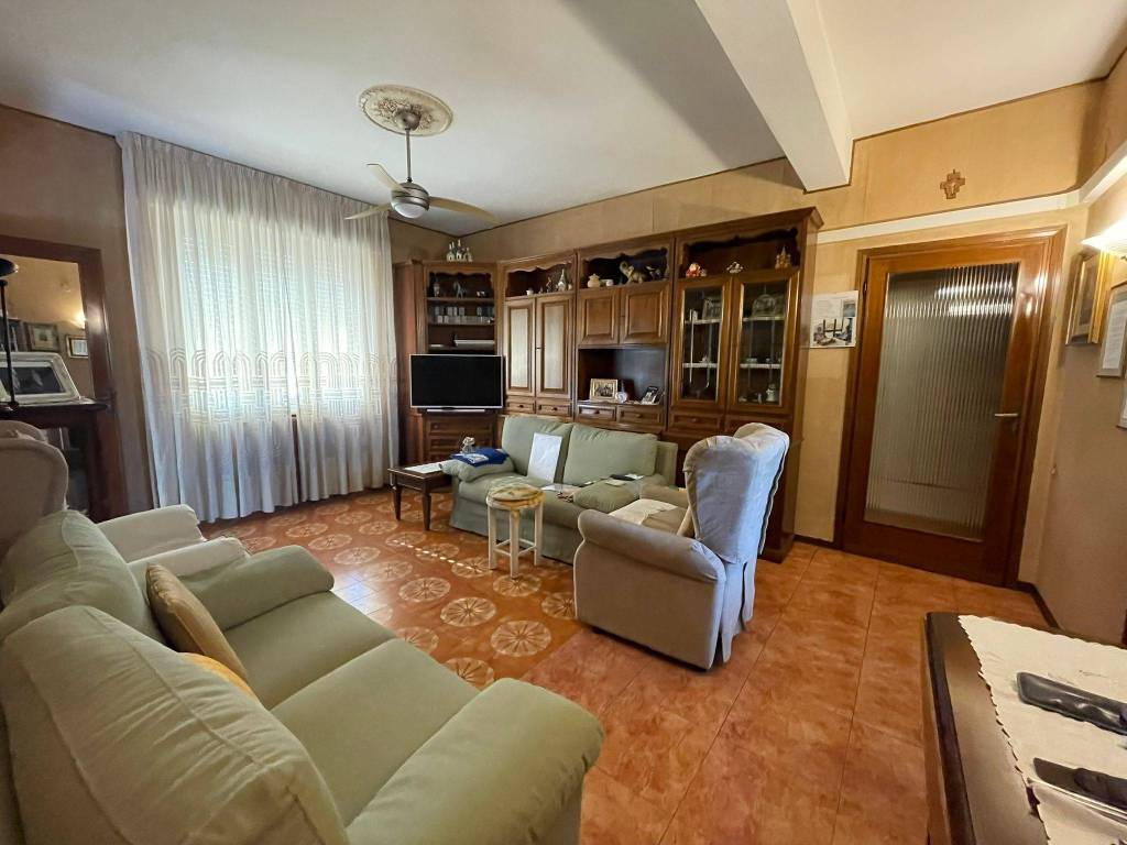 appartamento in vendita a Cascina