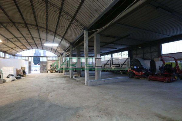 casale in vendita a Cascina in zona Navacchio