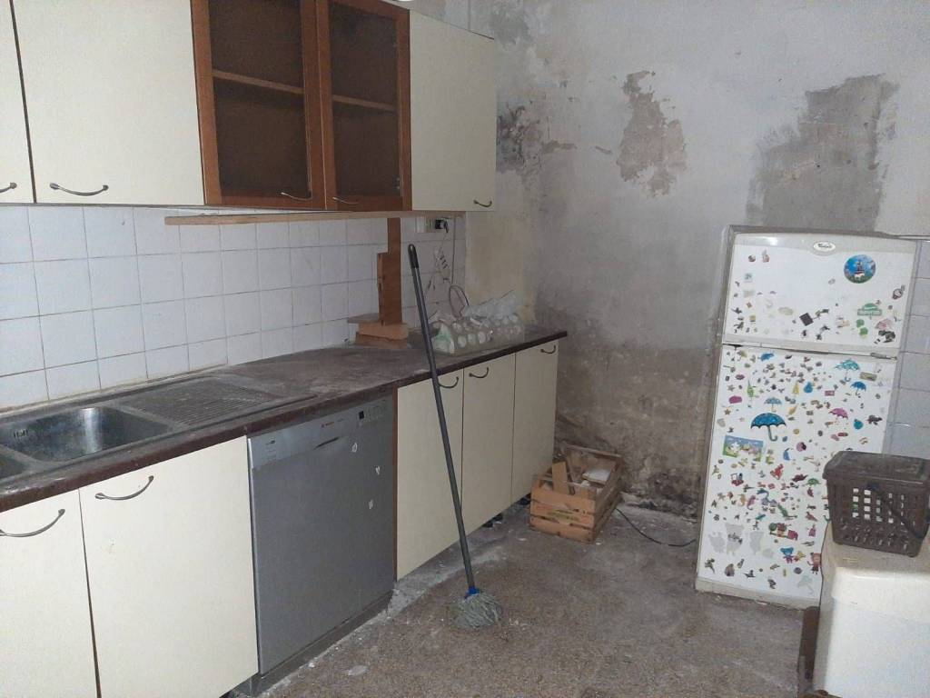 casa indipendente in vendita a Cascina