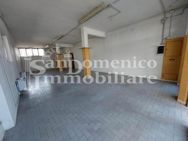 casale in vendita a Cascina in zona Navacchio