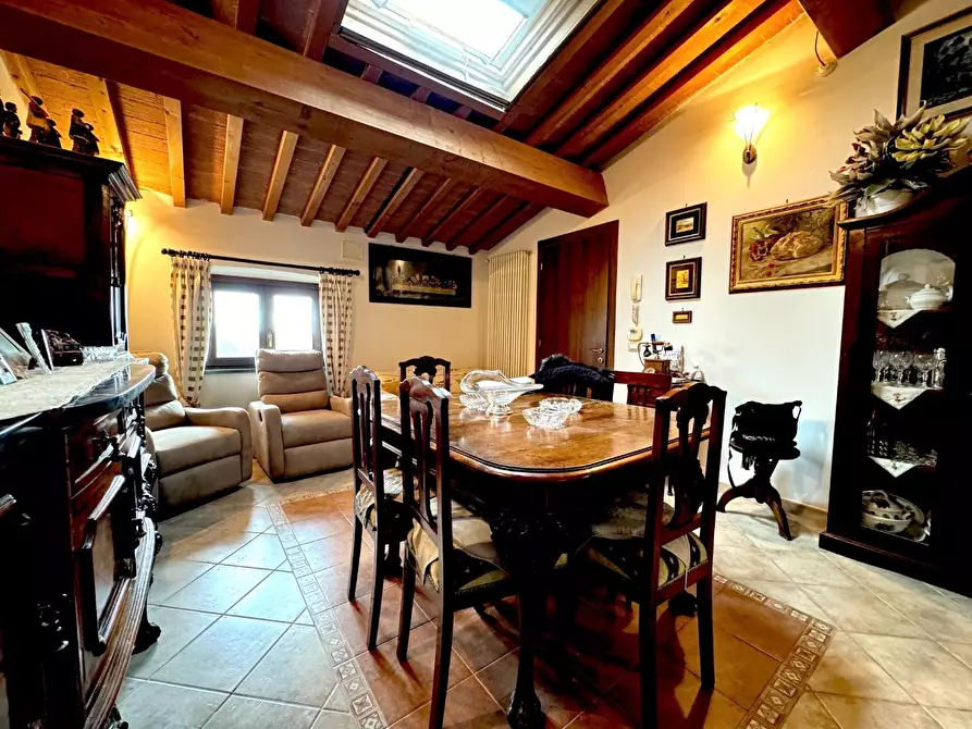 appartamento in vendita a Cascina in zona San Lorenzo a Pagnatico