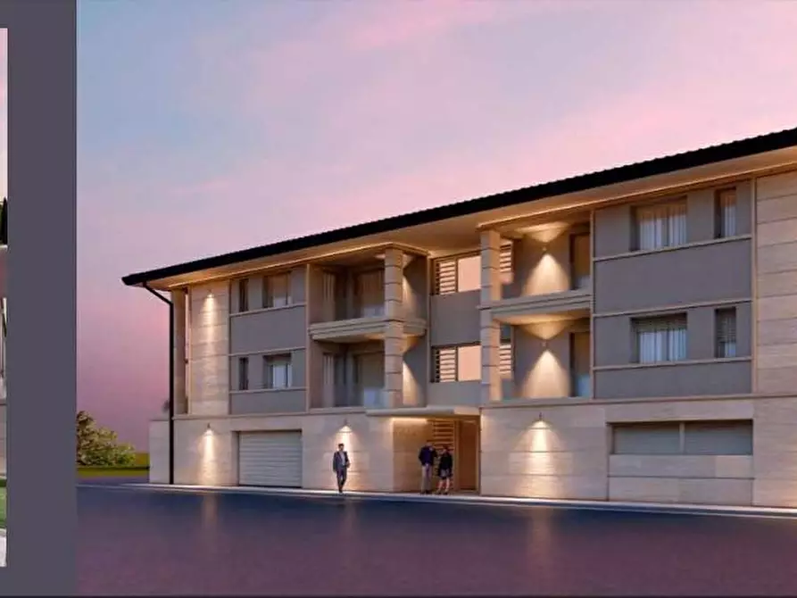 casale in vendita a Cascina