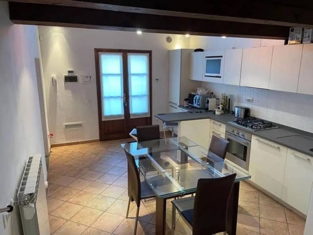 casale in vendita a Cascina in zona Navacchio