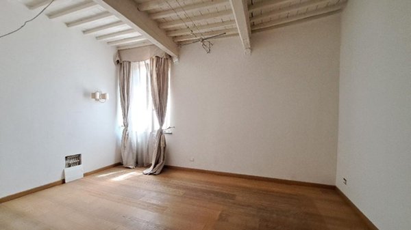 appartamento in vendita a Cascina in zona San Lorenzo a Pagnatico