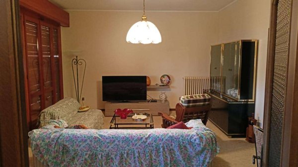 casa indipendente in vendita a Cascina in zona San Frediano a Settimo