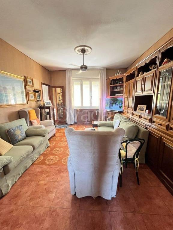 appartamento in vendita a Cascina