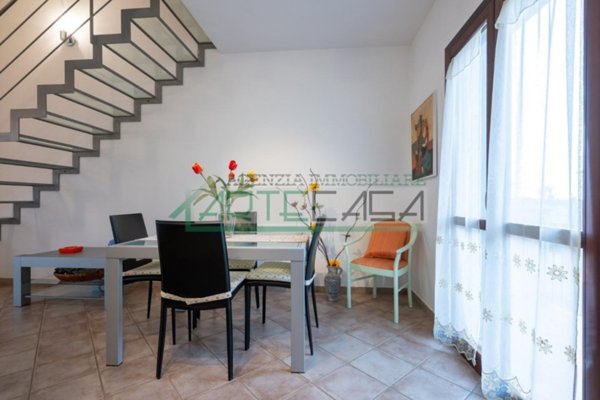 appartamento in vendita a Cascina in zona Visignano