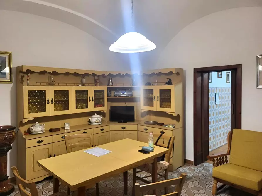 casa indipendente in vendita a Cascina