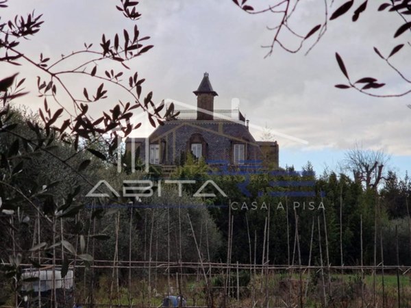 casa indipendente in vendita a Cascina