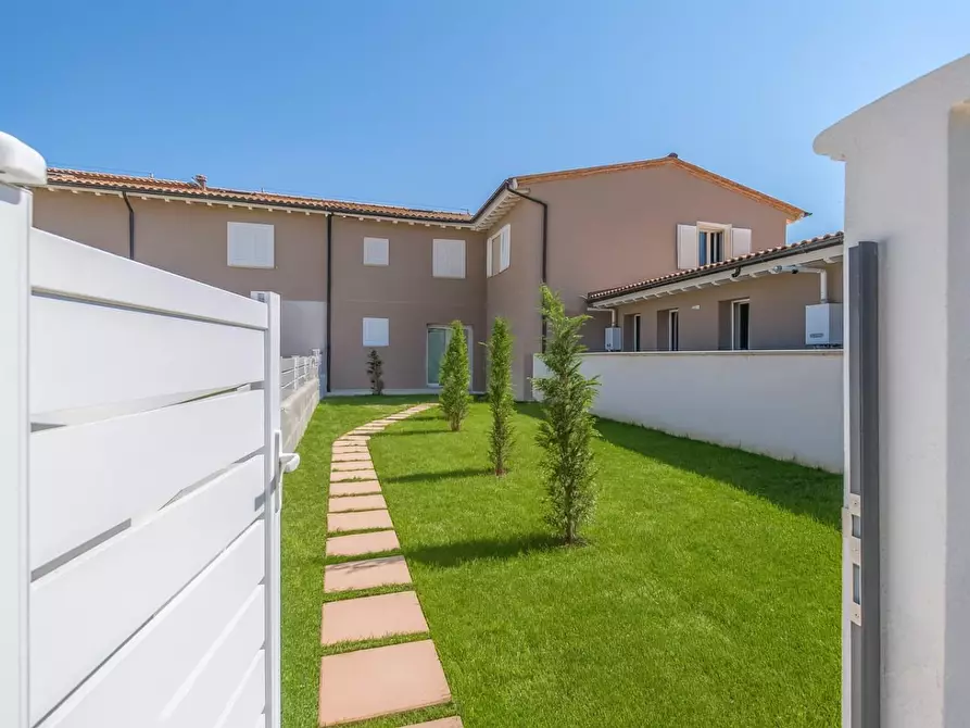 casa indipendente in vendita a Cascina in zona San Giorgio