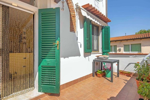casale in vendita a Cascina in zona Musigliano