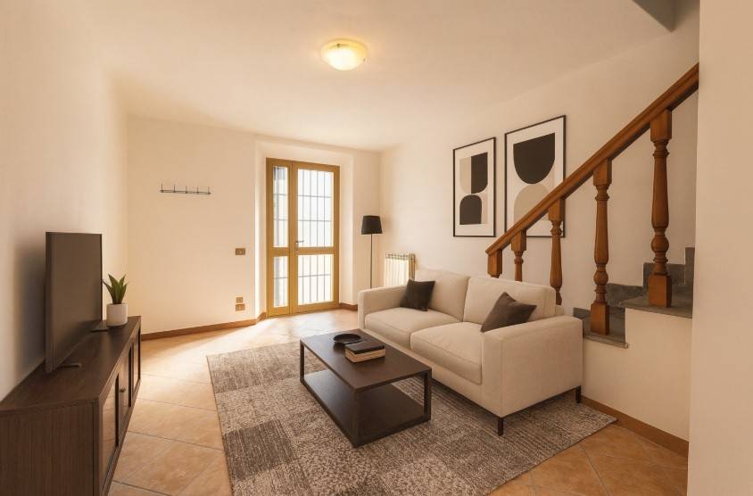 casa indipendente in vendita a Cascina in zona Titignano