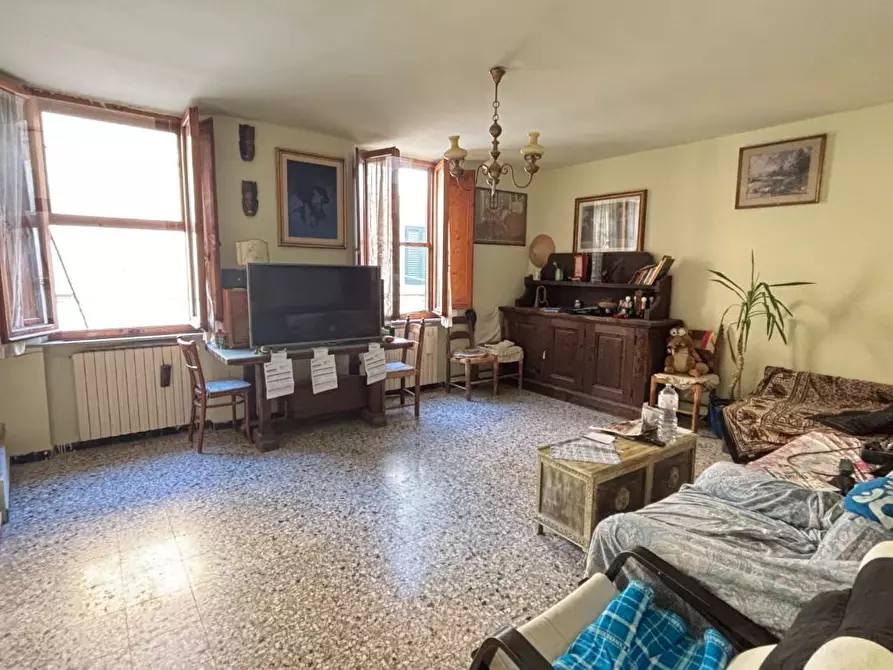 casa indipendente in vendita a Cascina