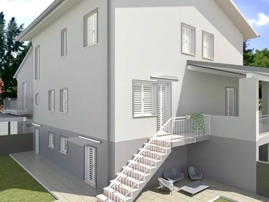 casa indipendente in vendita a Cascina
