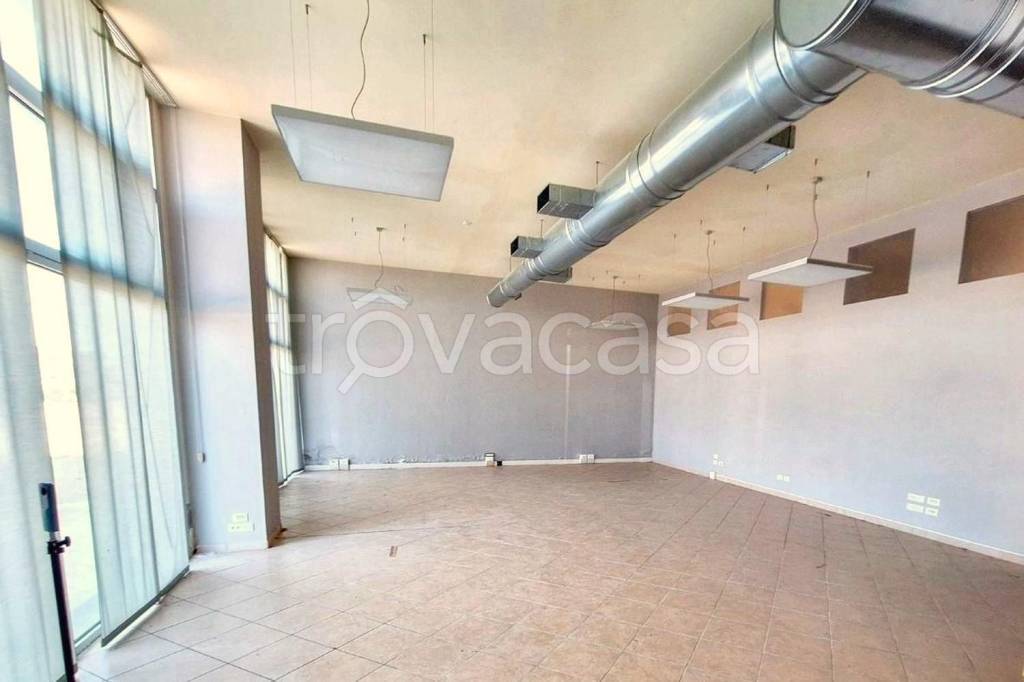 casale in vendita a Cascina