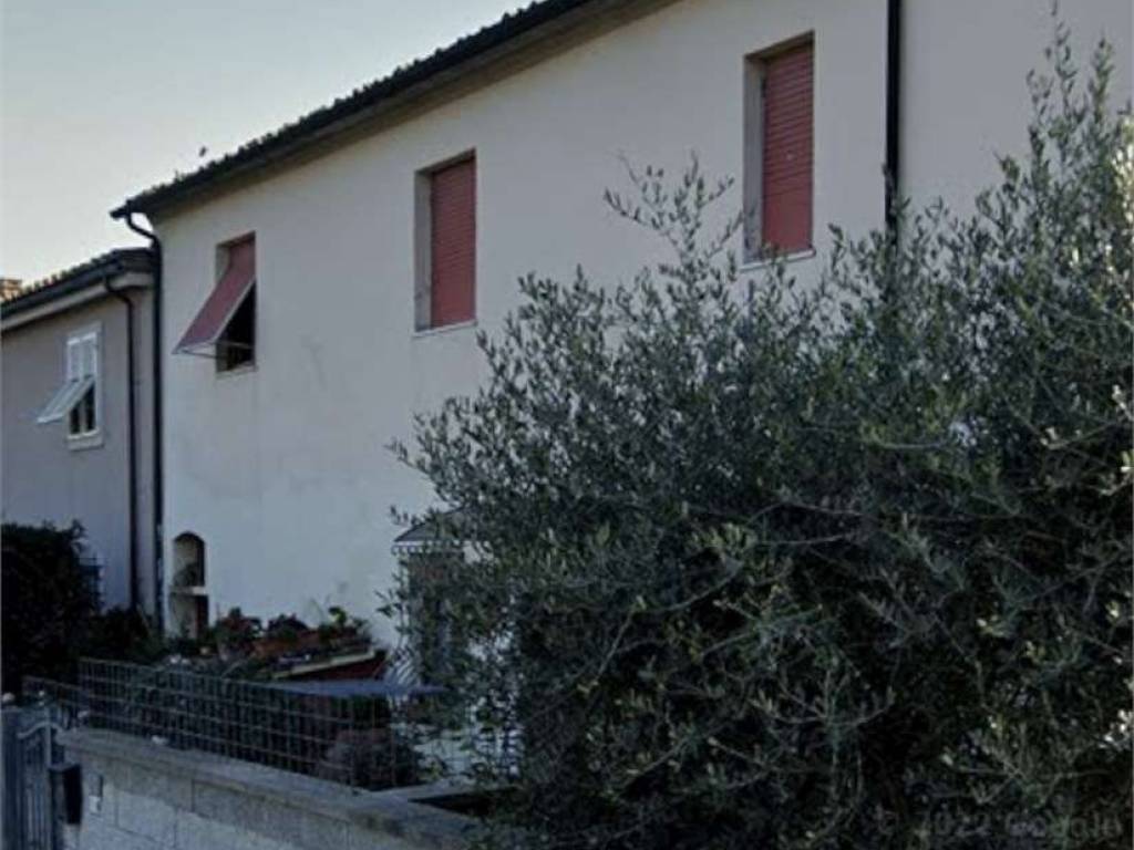 casa indipendente in vendita a Cascina
