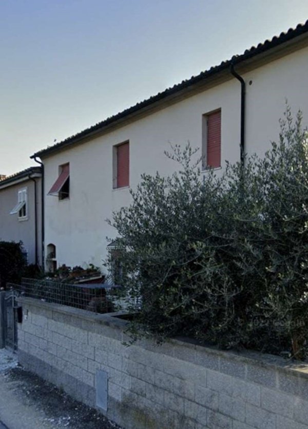 casa indipendente in vendita a Cascina