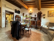 casale in vendita a Cascina in zona San Lorenzo a Pagnatico
