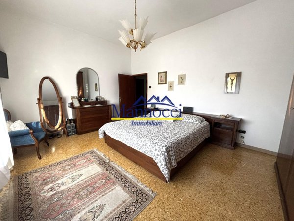 casa indipendente in vendita a Cascina in zona Musigliano