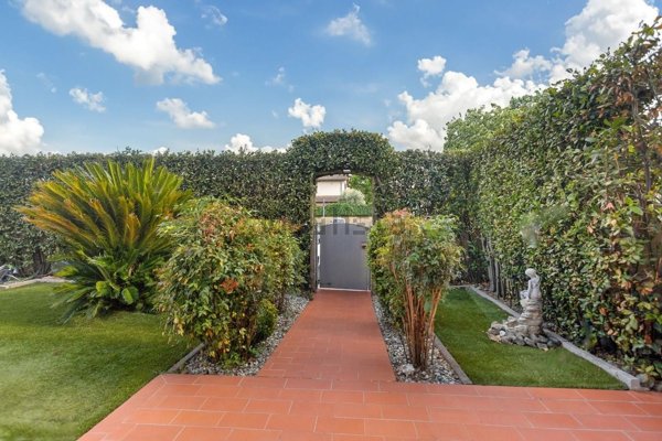 appartamento in vendita a Cascina